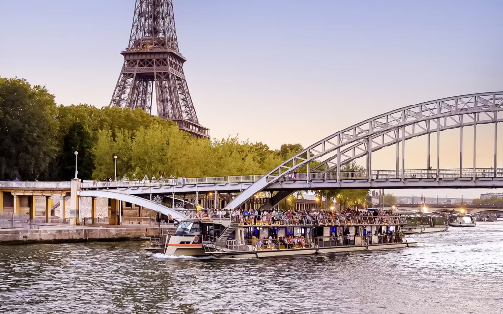 Seine River Sightseeing Cruise, Glide Through the Soul of Paris in 60 Magical Minutes
